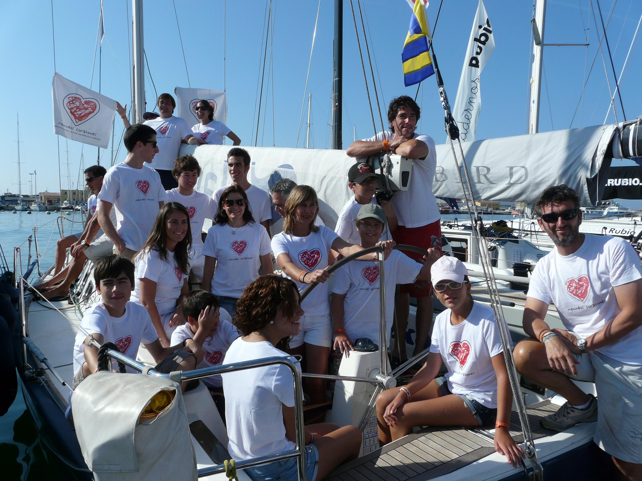 Los niños de la Fundación Menudos Corazones han disfrutado de la Copa del Rey de Vela a bordo del Olimppia Naval